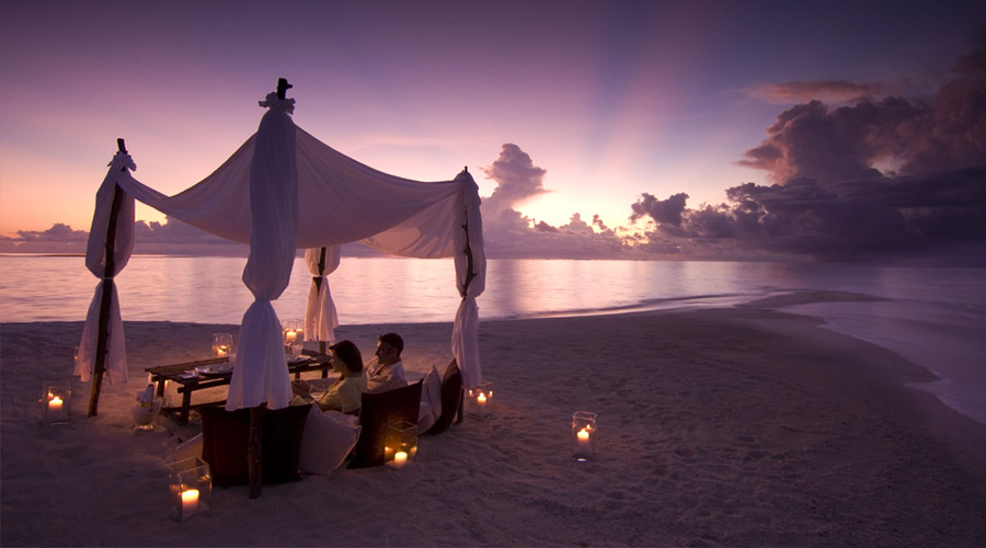 Conrad Maldives Rangali Island - Private Beach Dining