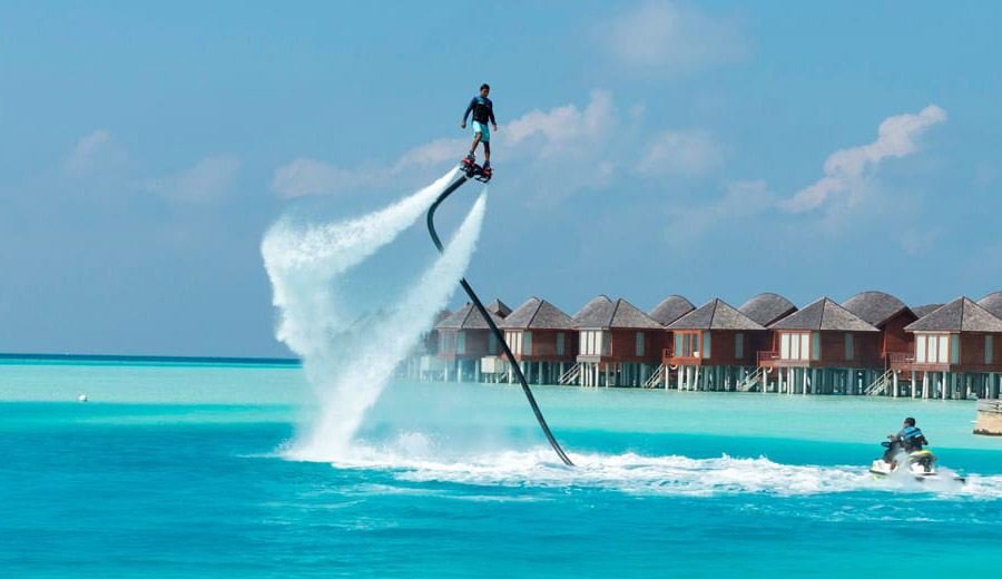 Anantara Veli Maldives Resort - Flyboarding