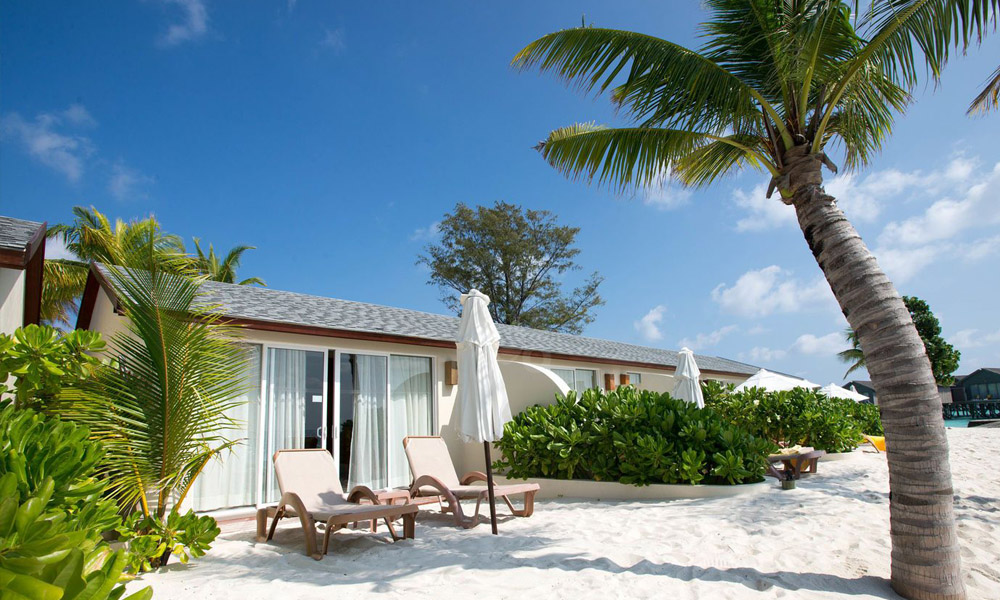 Centara Ras Fushi Resort & Spa Maldives - Deluxe Ocean Front Beach Villa