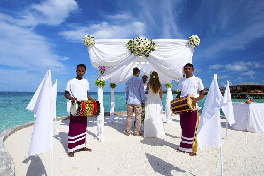 Centara Ras Fushi Resort & Spa Maldives - Wedding and Romance
