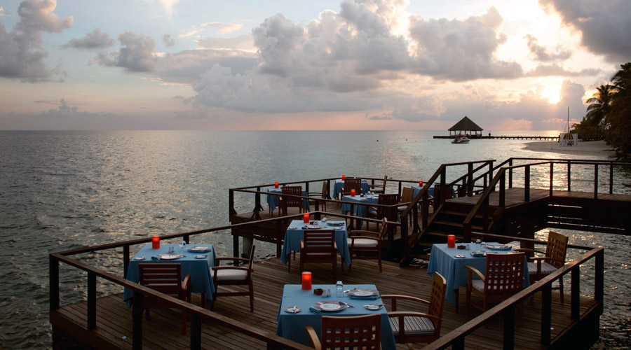 Coco Bodu Hithi Resort Maldives - Aqua Restaurant