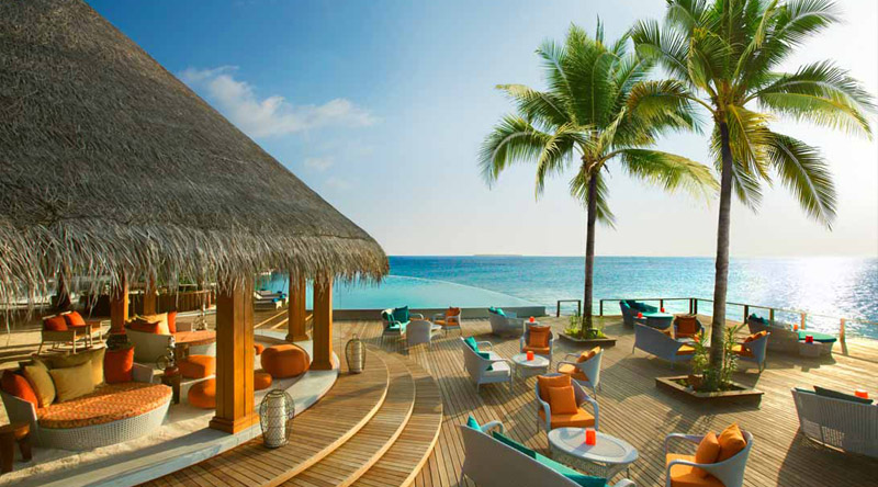 Dusit Thani Maldives - Sand Bar