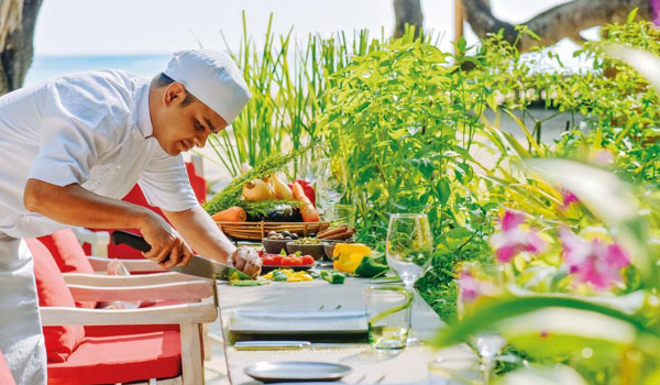 Kanuhura Island Resort - Chef’s Herb Garden Restaurant